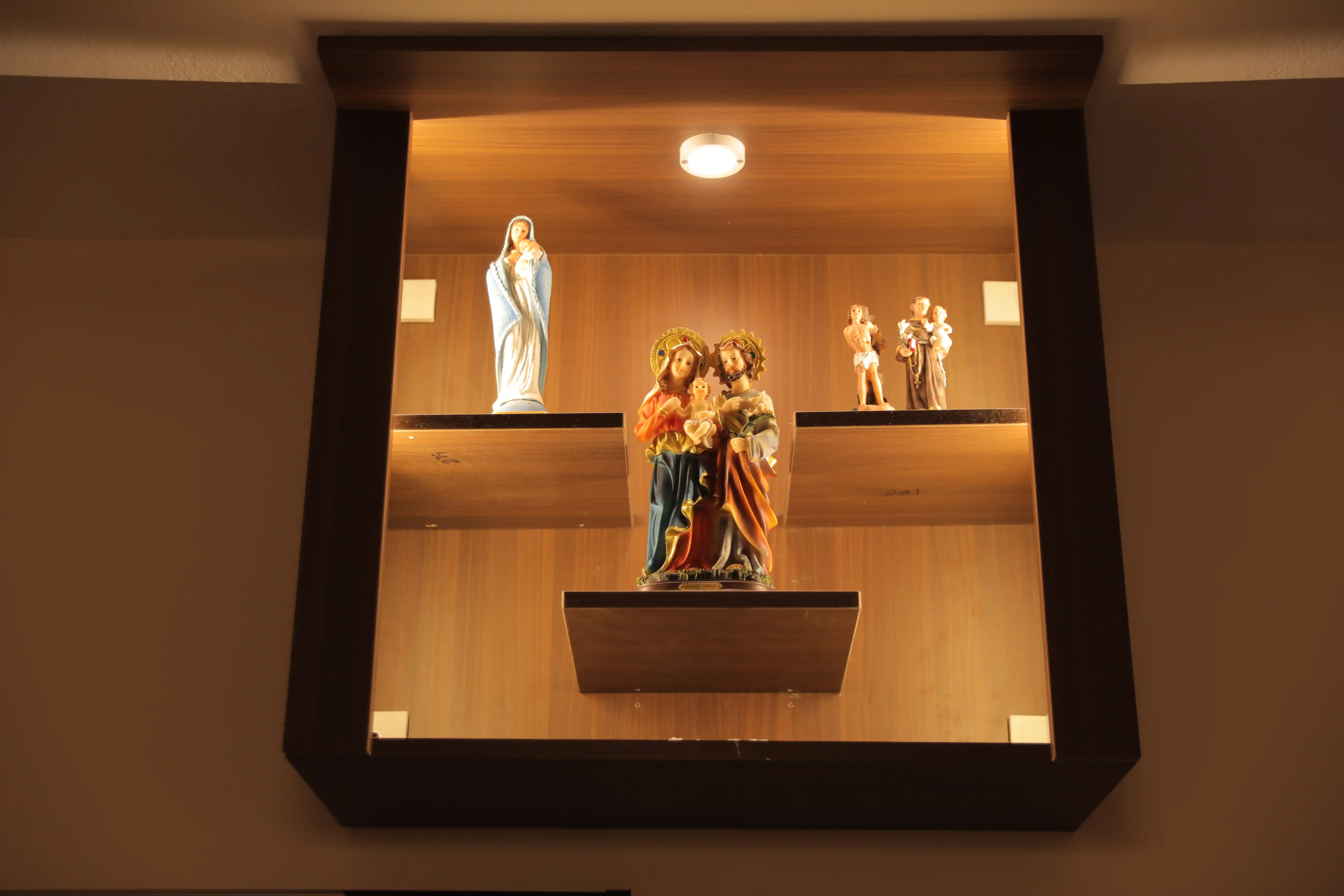 Showcase and display storage detail