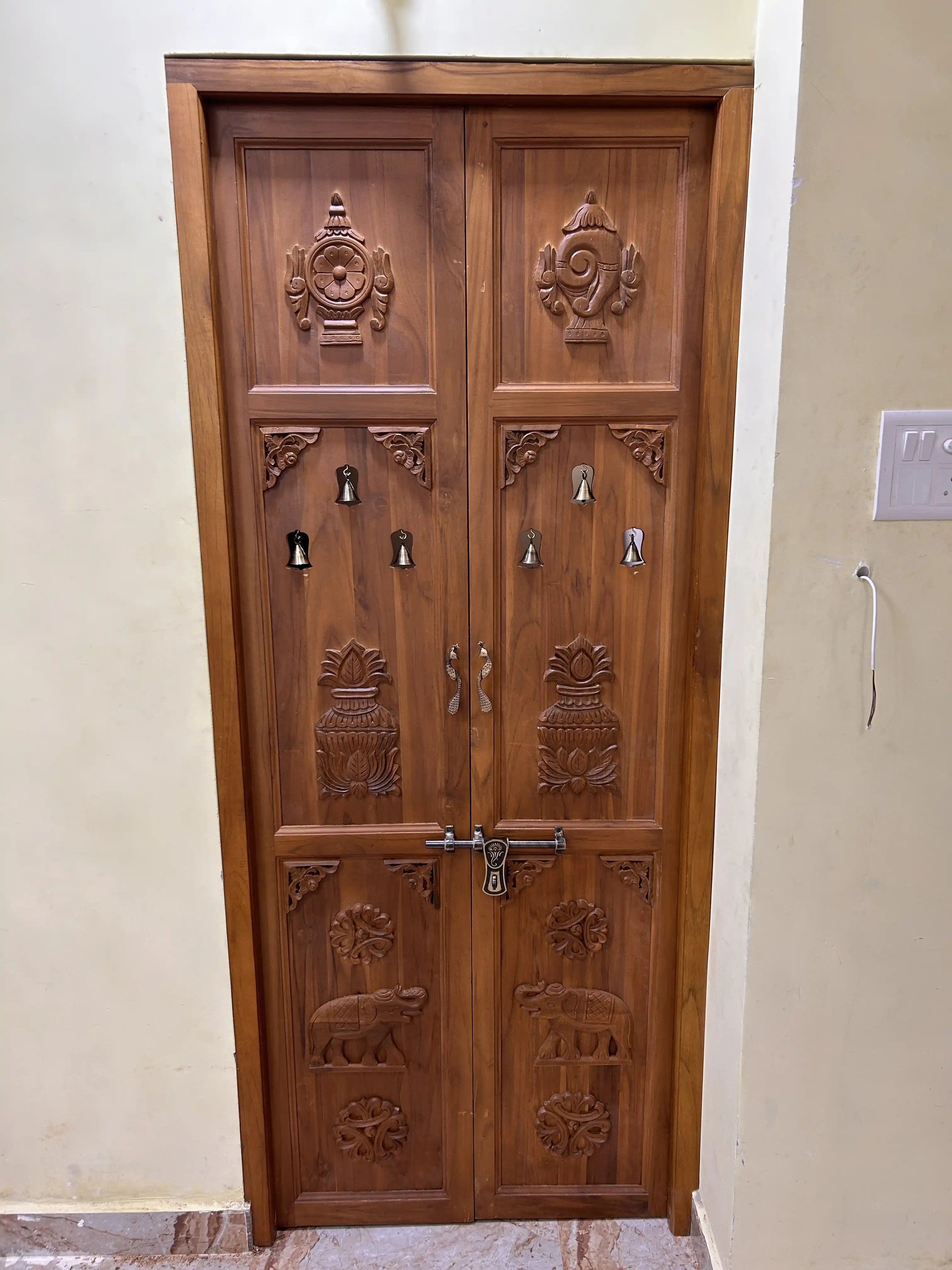 Pooja room detail for urban apartment