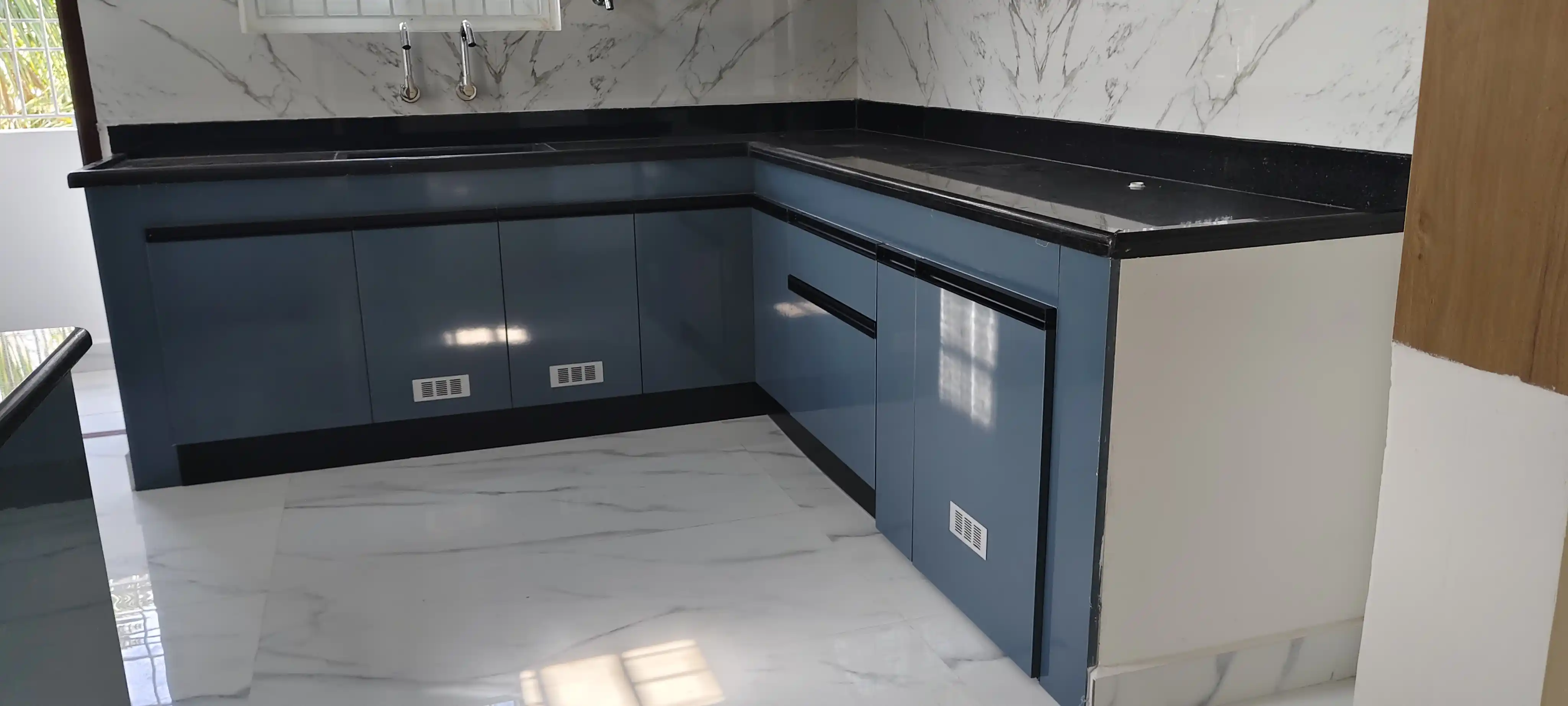 Kitchen base cabinets and counter detail